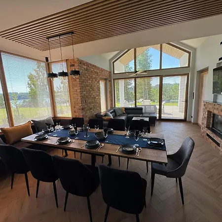 Perla Marchowo - Dom Przy Jeziorze, Balia I Sauna Na Wylacznosc Villa Kielno