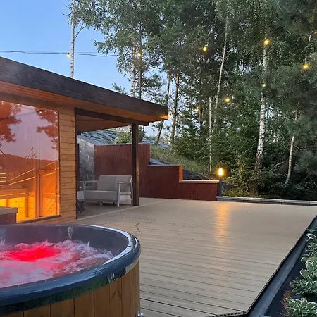 Βίλα Perla Marchowo - Dom Przy Jeziorze, Balia I Sauna Na Wylacznosc *